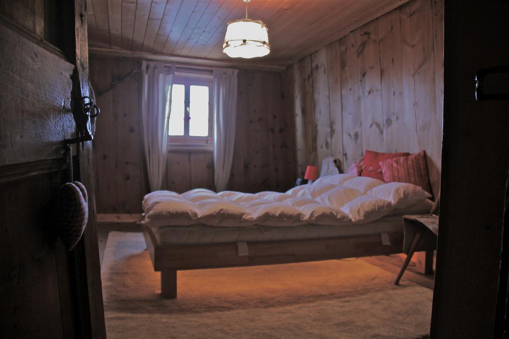 Tgesa Ferrera Villa Schmitten  Room photo